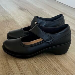 Clark’s Channing Penny Mary Jane Shoes Size 7 Black Leather Comfort Preppy